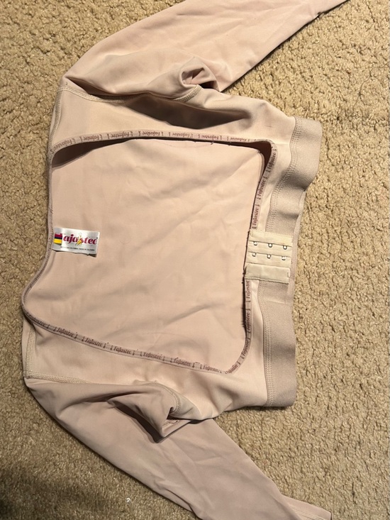MD fajastec Other - Women's Nude Shaping Long-Sleeve Compression Top